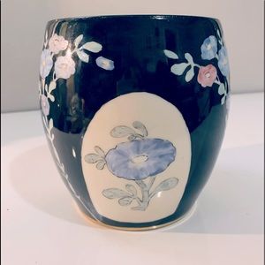 T&V Limoges France Late 19th Century Jardiniere